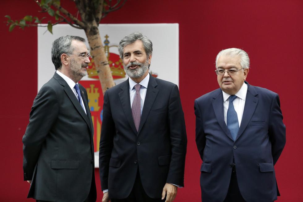 Los Reyes presiden el desfile del Día de la Fiesta Nacional