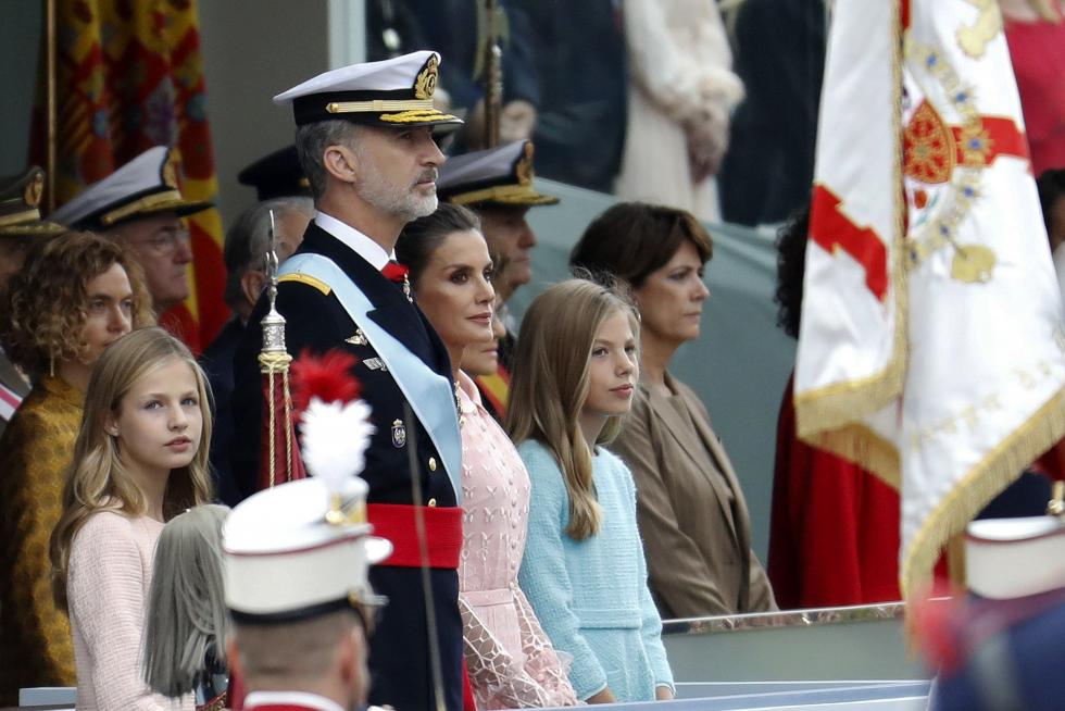 Los Reyes presiden el desfile del Día de la Fiesta Nacional