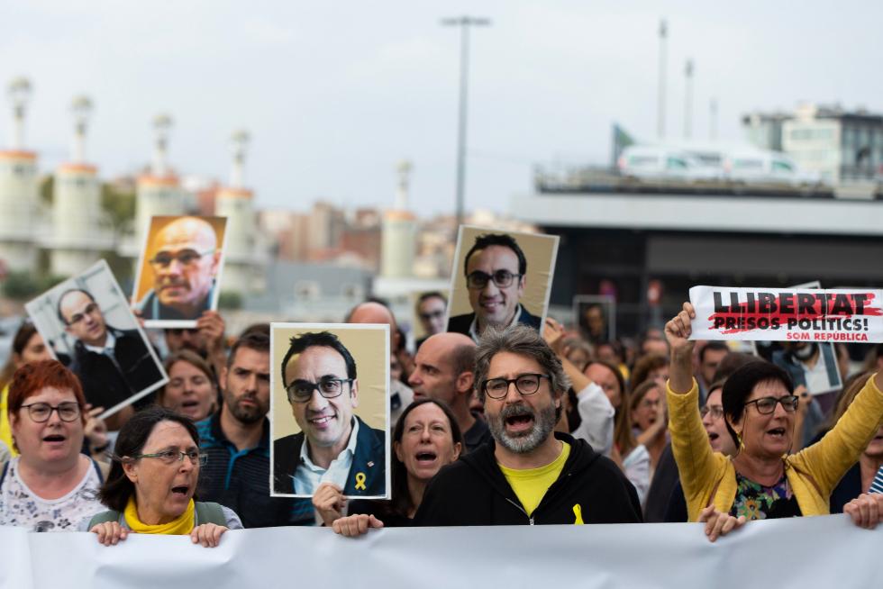 Tras conocer la sentencia del procés se han producido concentraciones y cortes de carreteras como muestra de apoyo a los políticos presos.