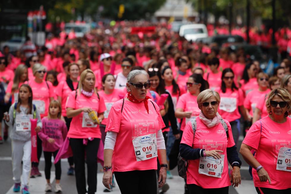 Un total de 13.000 participantes en la Carrera de la Mujer de Zaragoza.