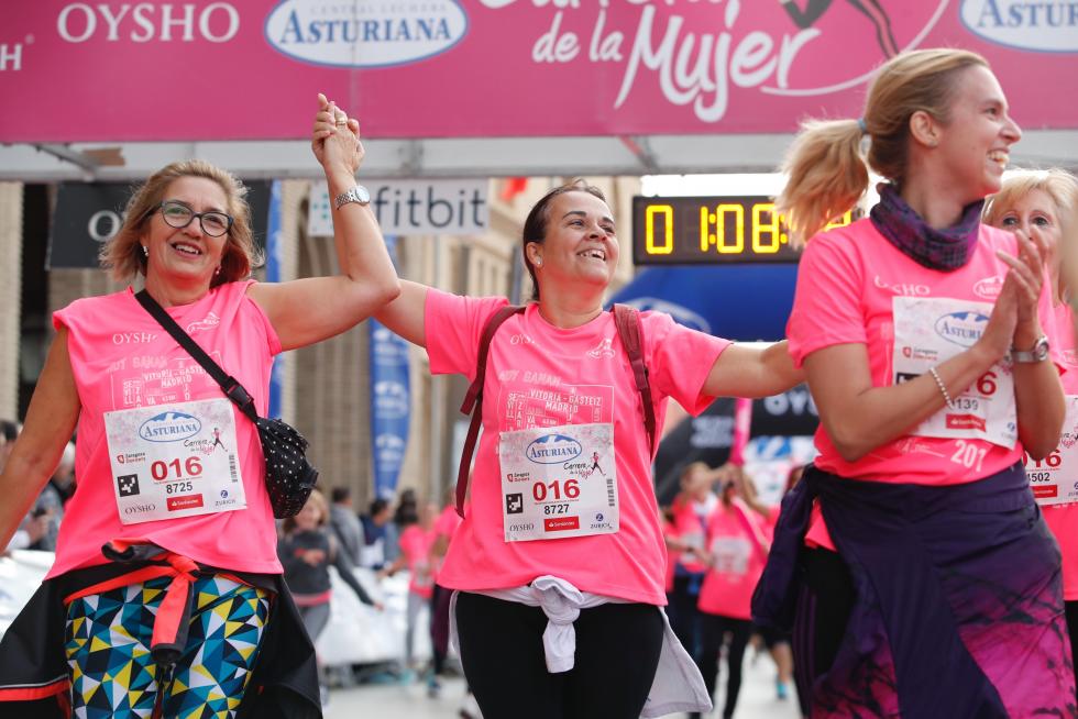 Un total de 13.000 participantes en la Carrera de la Mujer de Zaragoza.