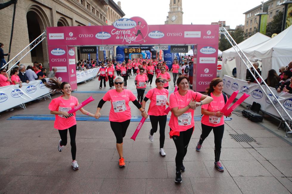Un total de 13.000 participantes en la Carrera de la Mujer de Zaragoza.