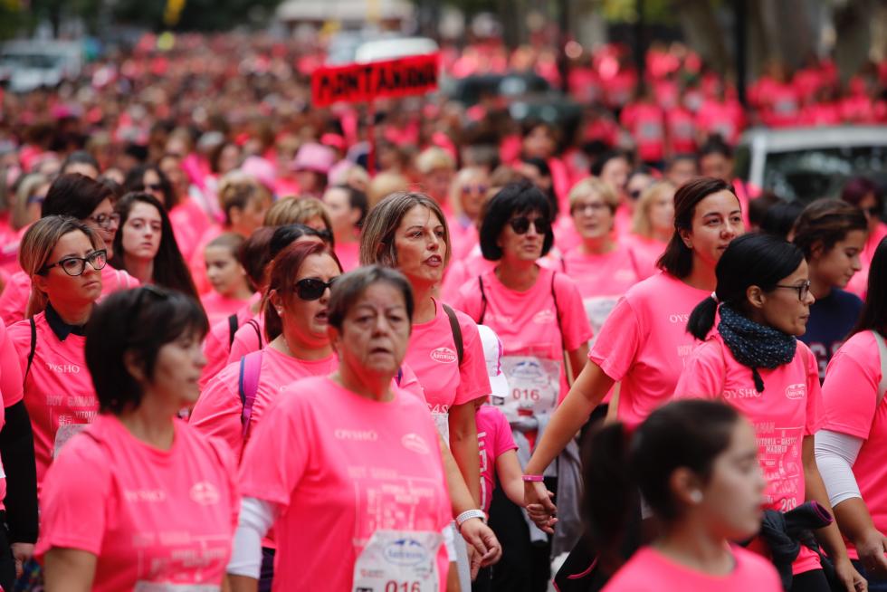 Un total de 13.000 participantes en la Carrera de la Mujer de Zaragoza.
