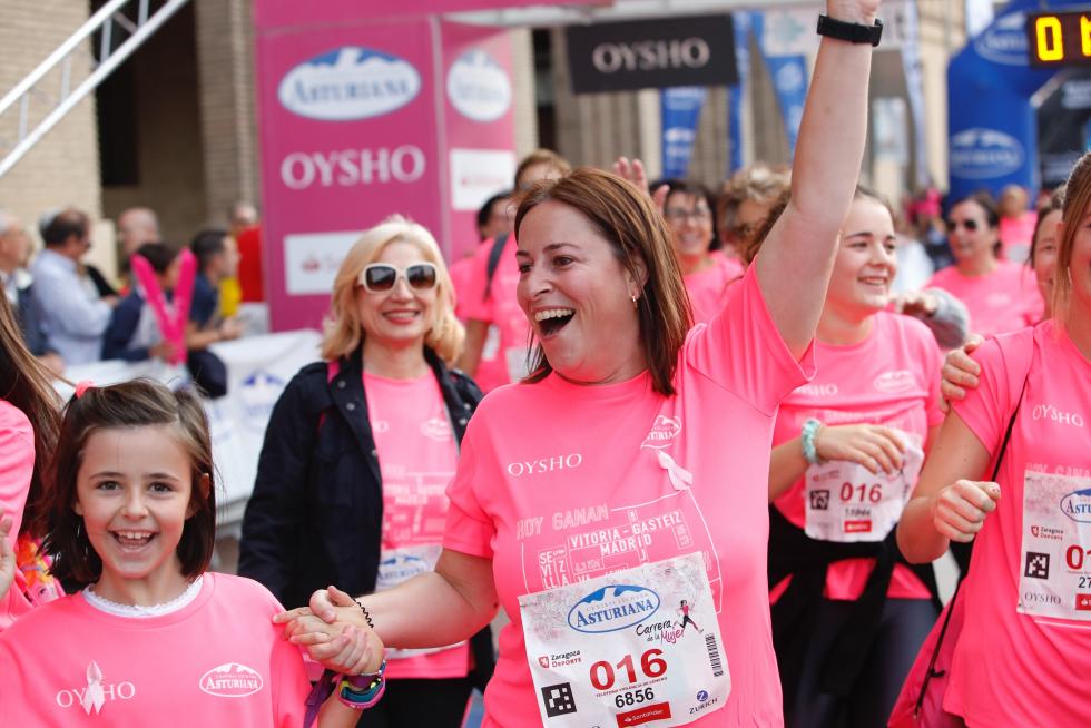 Un total de 13.000 participantes en la Carrera de la Mujer de Zaragoza.