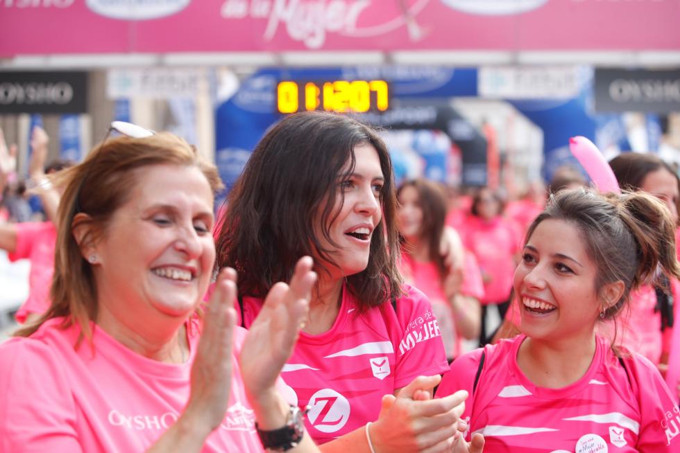 Un total de 13.000 participantes en la Carrera de la Mujer de Zaragoza.