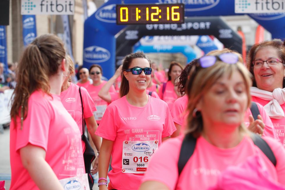 Un total de 13.000 participantes en la Carrera de la Mujer de Zaragoza.