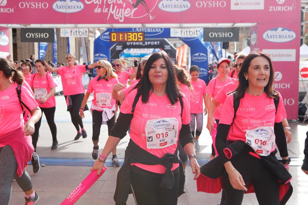 Un total de 13.000 participantes en la Carrera de la Mujer de Zaragoza.