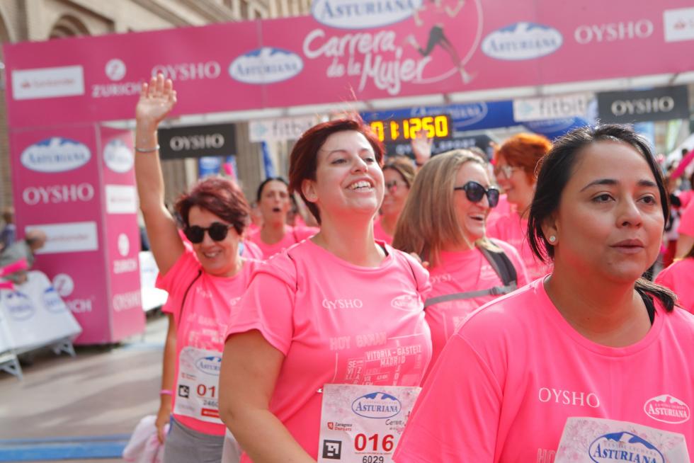 Un total de 13.000 participantes en la Carrera de la Mujer de Zaragoza.