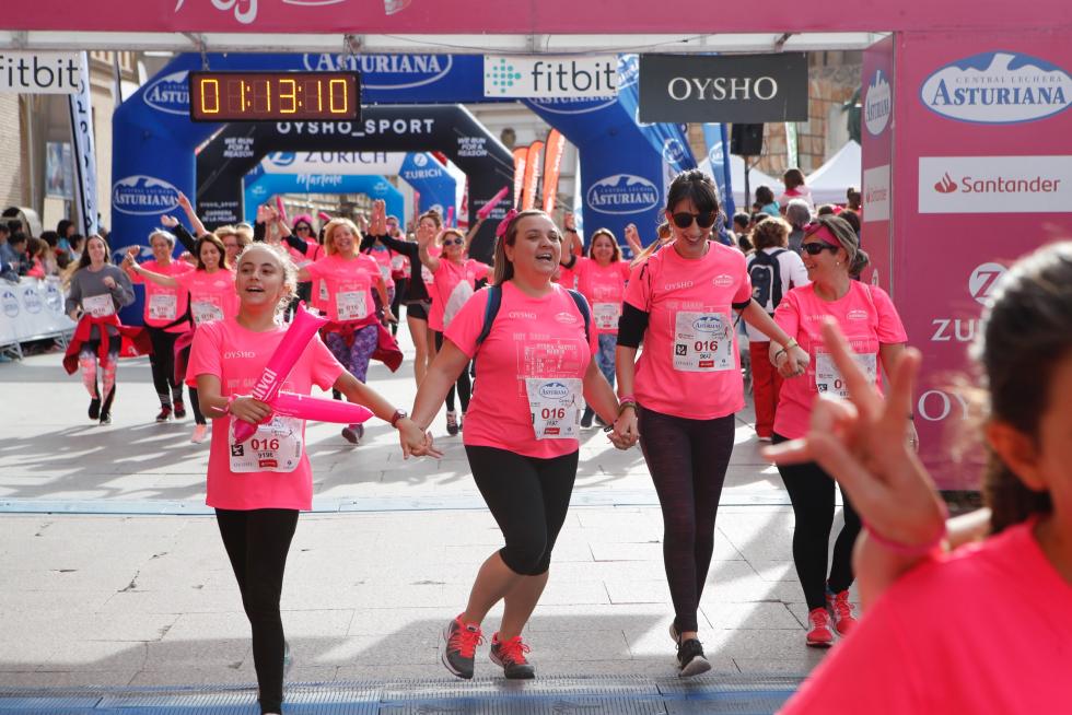 Un total de 13.000 participantes en la Carrera de la Mujer de Zaragoza.