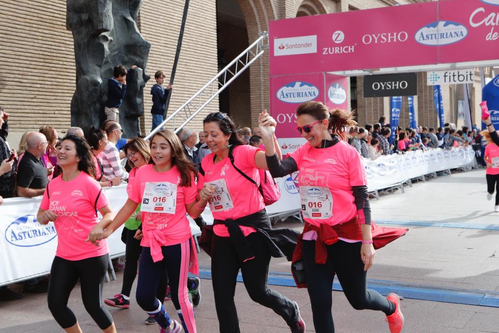 Un total de 13.000 participantes en la Carrera de la Mujer de Zaragoza.