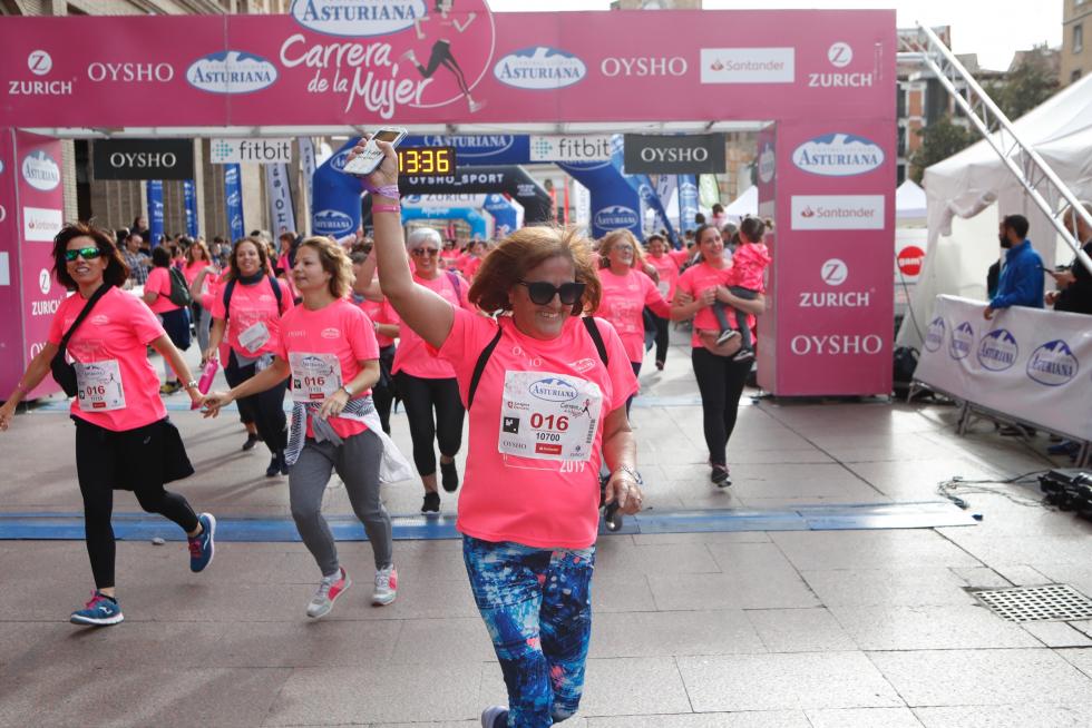 Un total de 13.000 participantes en la Carrera de la Mujer de Zaragoza.
