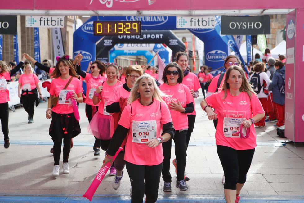 Un total de 13.000 participantes en la Carrera de la Mujer de Zaragoza.