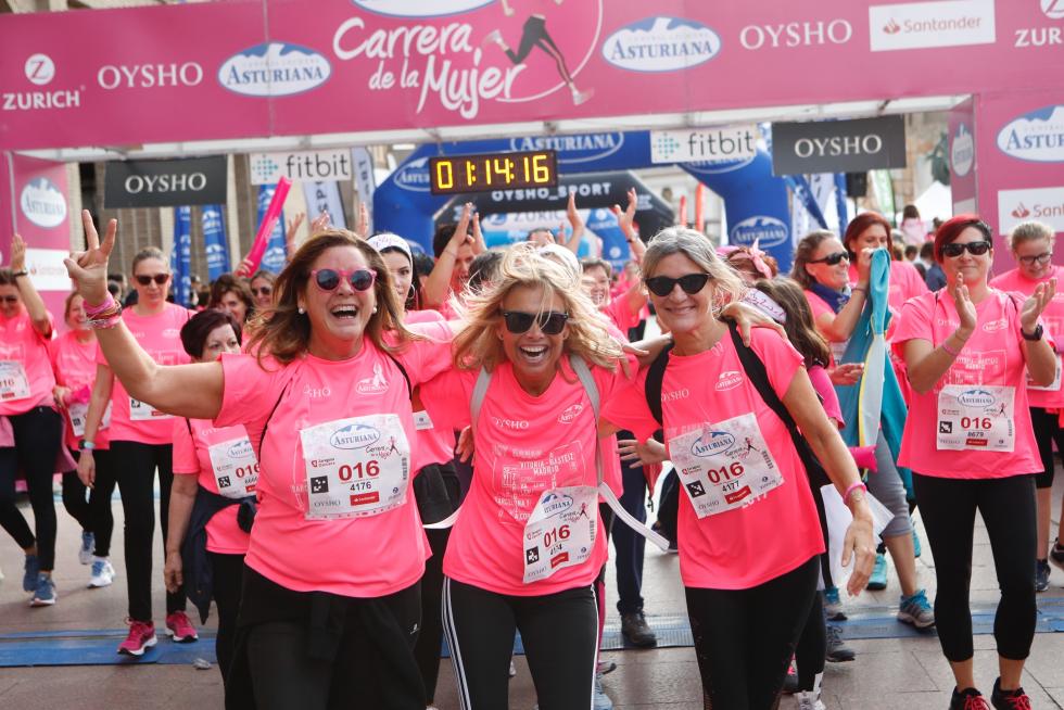 Un total de 13.000 participantes en la Carrera de la Mujer de Zaragoza.