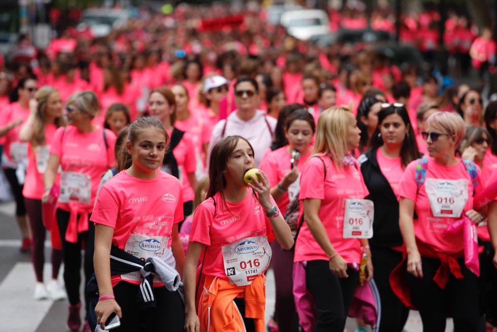 Un total de 13.000 participantes en la Carrera de la Mujer de Zaragoza.