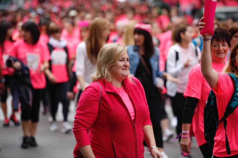 Un total de 13.000 participantes en la Carrera de la Mujer de Zaragoza.