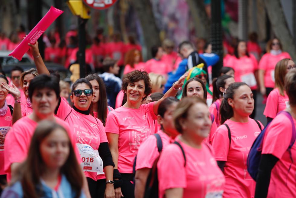 Un total de 13.000 participantes en la Carrera de la Mujer de Zaragoza.