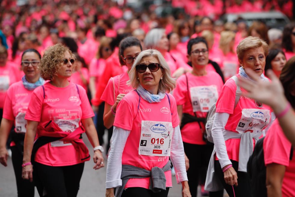 Un total de 13.000 participantes en la Carrera de la Mujer de Zaragoza.
