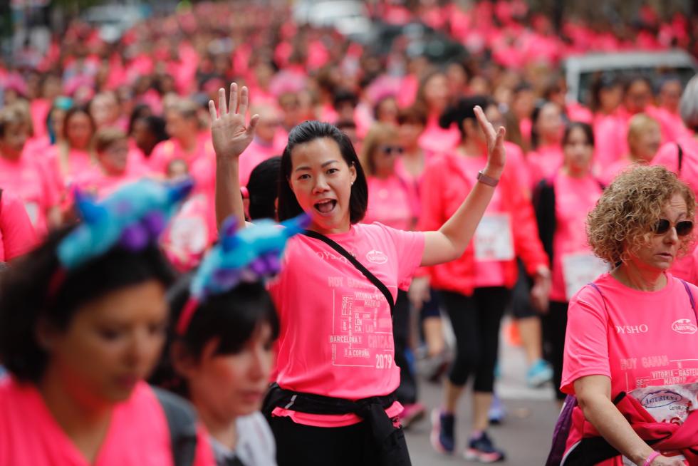 Un total de 13.000 participantes en la Carrera de la Mujer de Zaragoza.