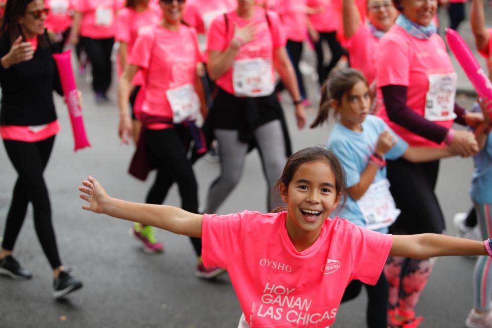 Un total de 13.000 participantes en la Carrera de la Mujer de Zaragoza.