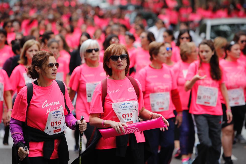 Un total de 13.000 participantes en la Carrera de la Mujer de Zaragoza.