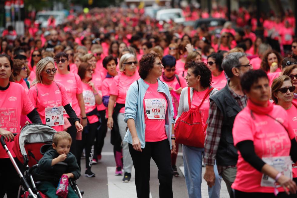 Un total de 13.000 participantes en la Carrera de la Mujer de Zaragoza.
