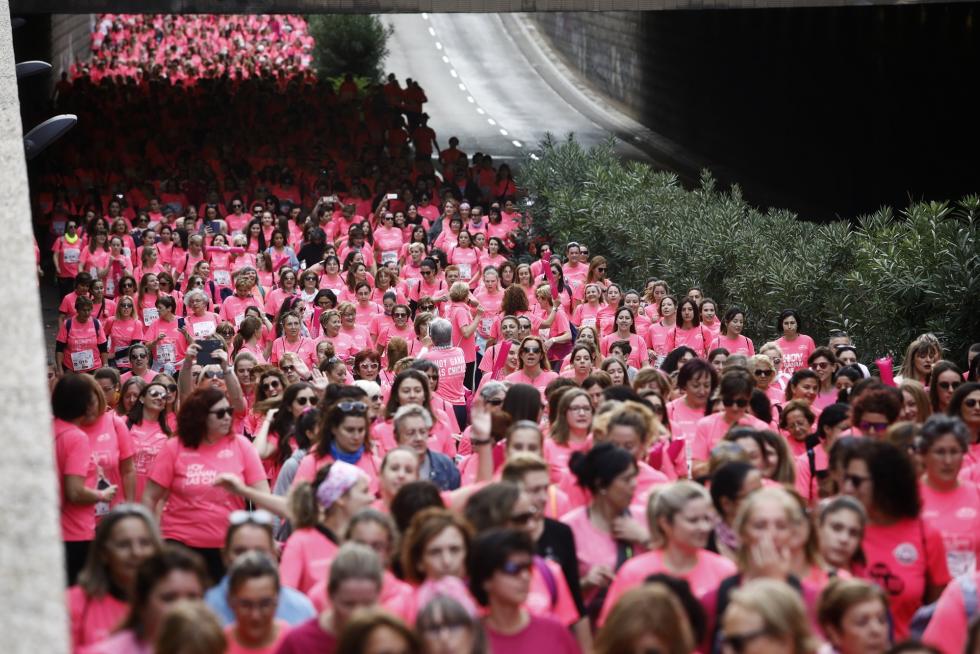 Un total de 13.000 participantes en la Carrera de la Mujer de Zaragoza.