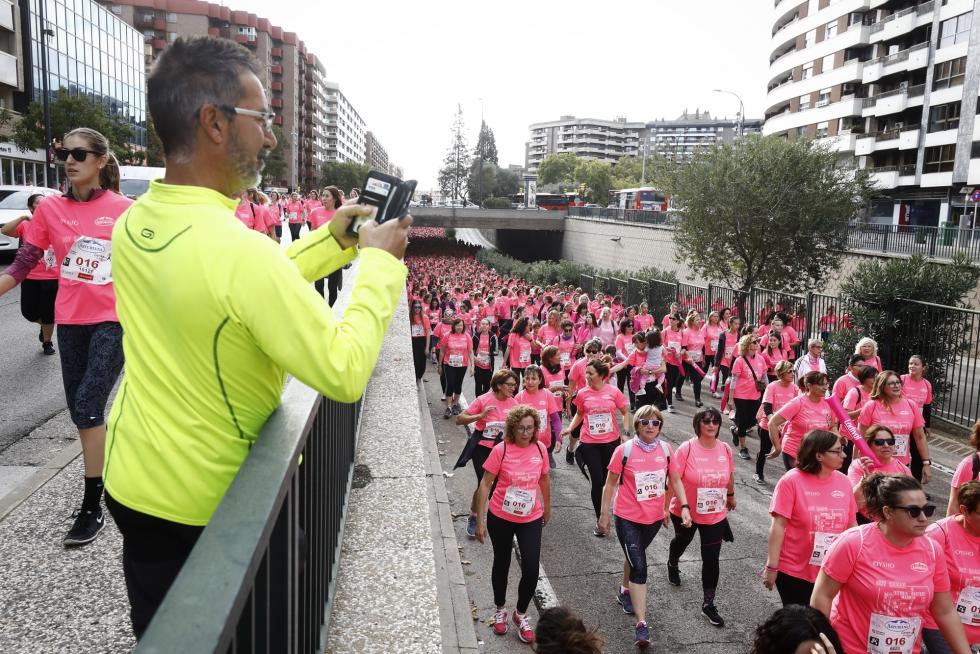 Un total de 13.000 participantes en la Carrera de la Mujer de Zaragoza.