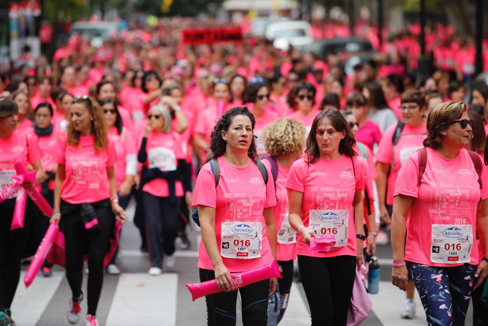 Un total de 13.000 participantes en la Carrera de la Mujer de Zaragoza.