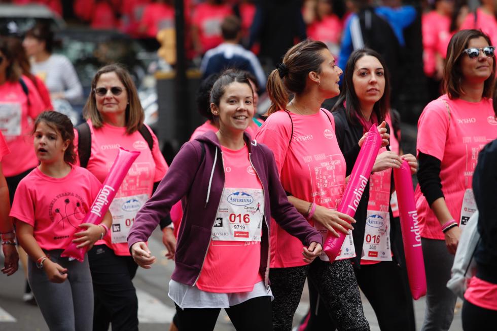 Un total de 13.000 participantes en la Carrera de la Mujer de Zaragoza.
