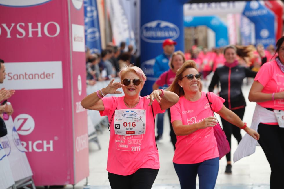 Un total de 13.000 participantes en la Carrera de la Mujer de Zaragoza.