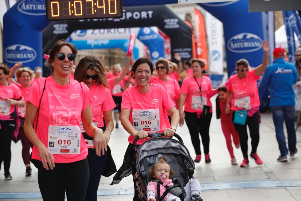 Un total de 13.000 participantes en la Carrera de la Mujer de Zaragoza.