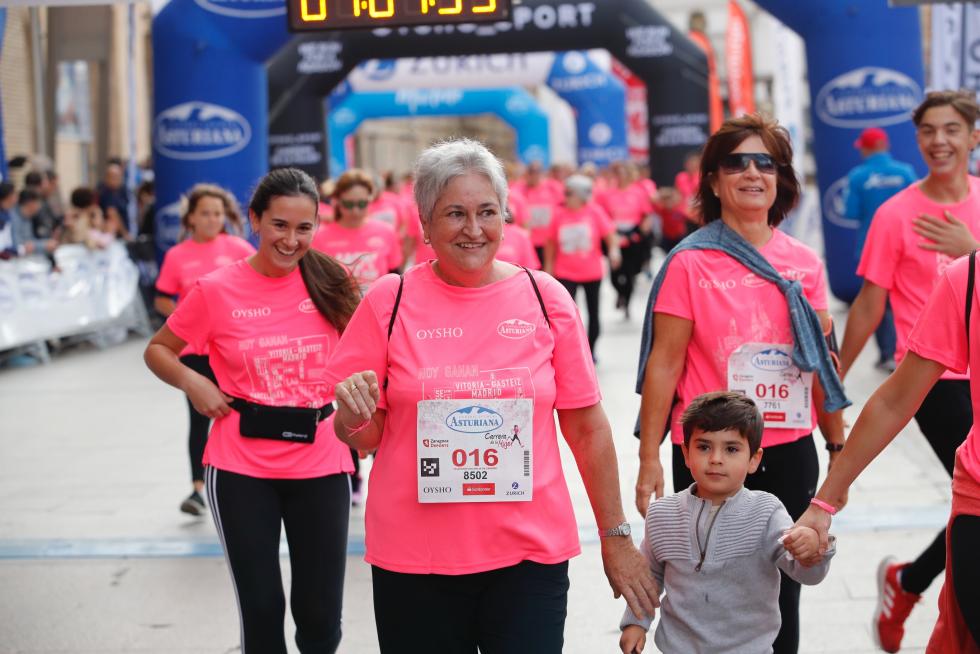 Un total de 13.000 participantes en la Carrera de la Mujer de Zaragoza.