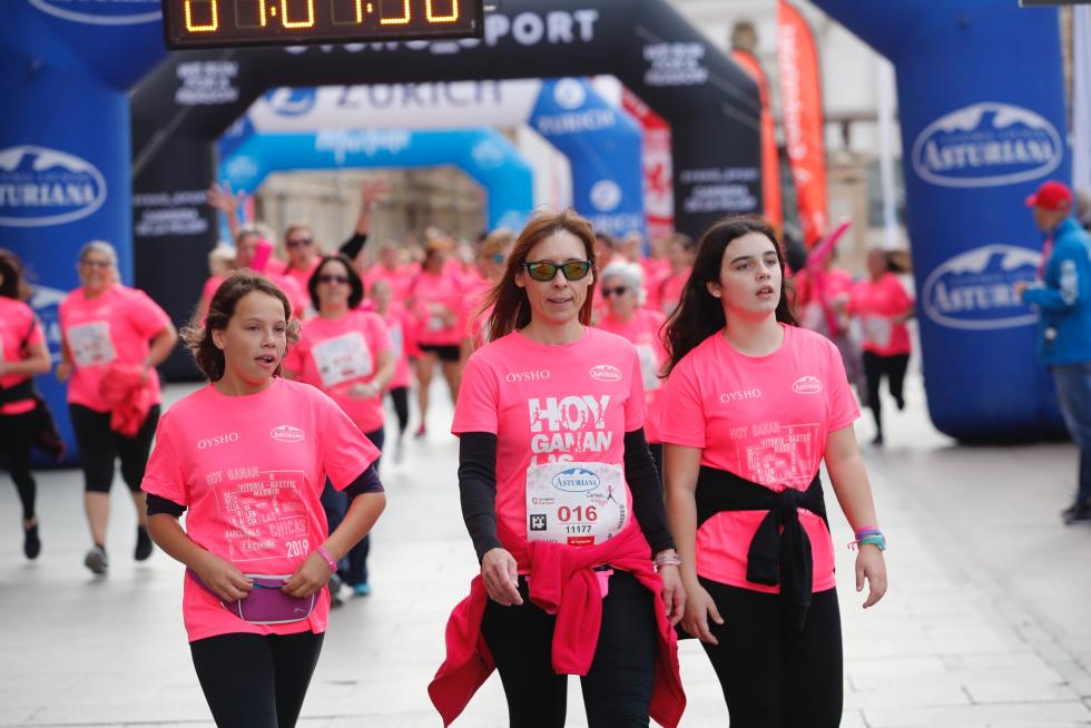 Un total de 13.000 participantes en la Carrera de la Mujer de Zaragoza.