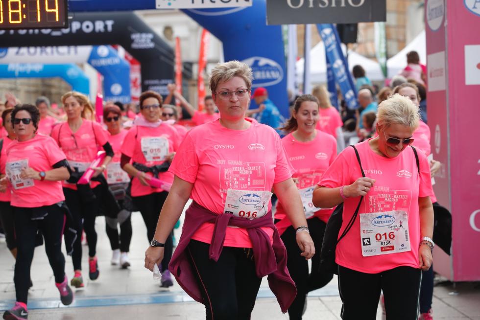 Un total de 13.000 participantes en la Carrera de la Mujer de Zaragoza.