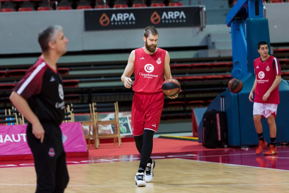 DEPORTES ENTRENAMIENTO DEL CASADEMONT BALONCESTO / 24-10-2019 / FOTO: ARANZAZU NAVARRO