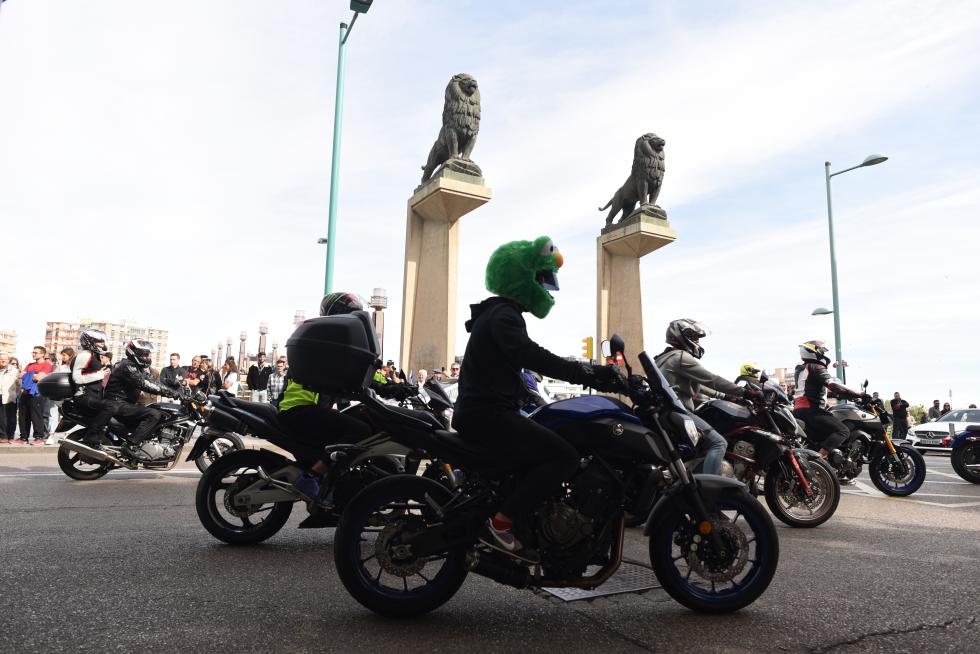 Concentración motorista en Zaragoza por la seguridad en las carreteras