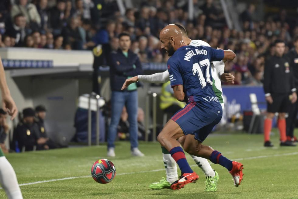 SD Huesca - Elche en El Alcoraz