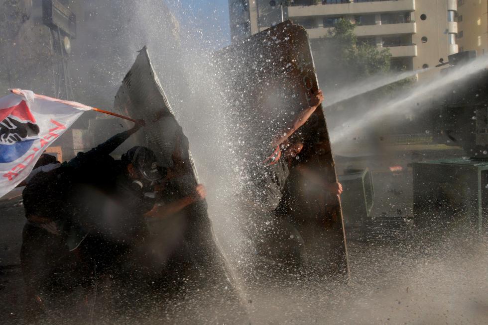 Nuevas protestas en Chile tras el cambio de gabinete.