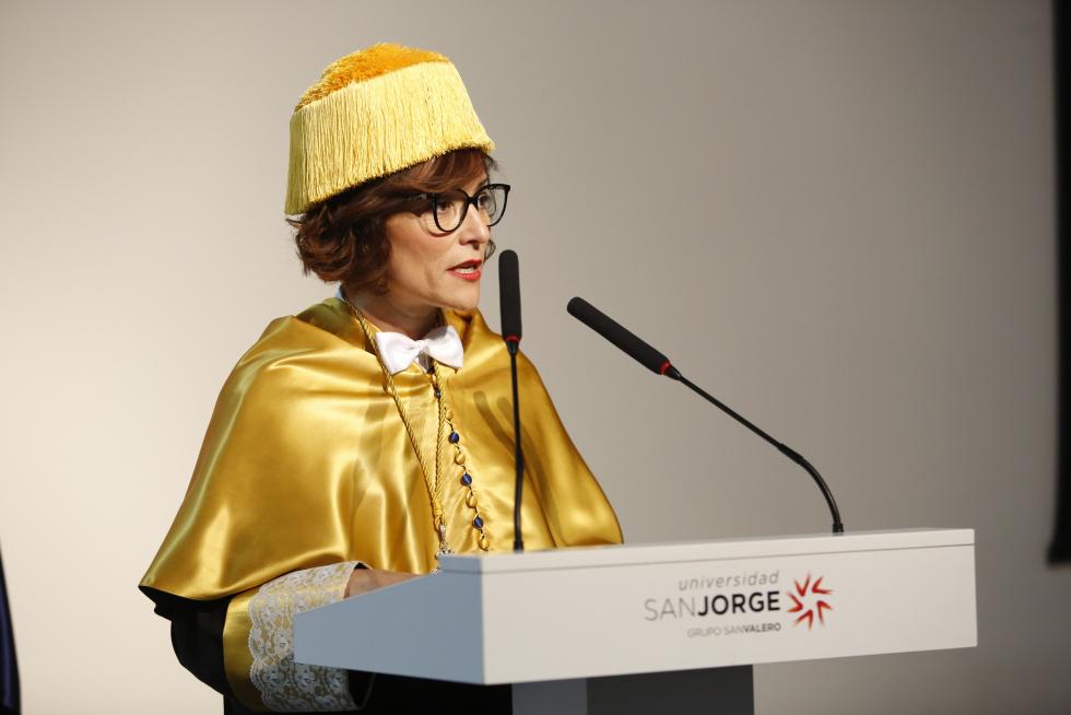 Luis Oro y Guillermo Fatás, investidos Honoris Causa de la Universidad San Jorge