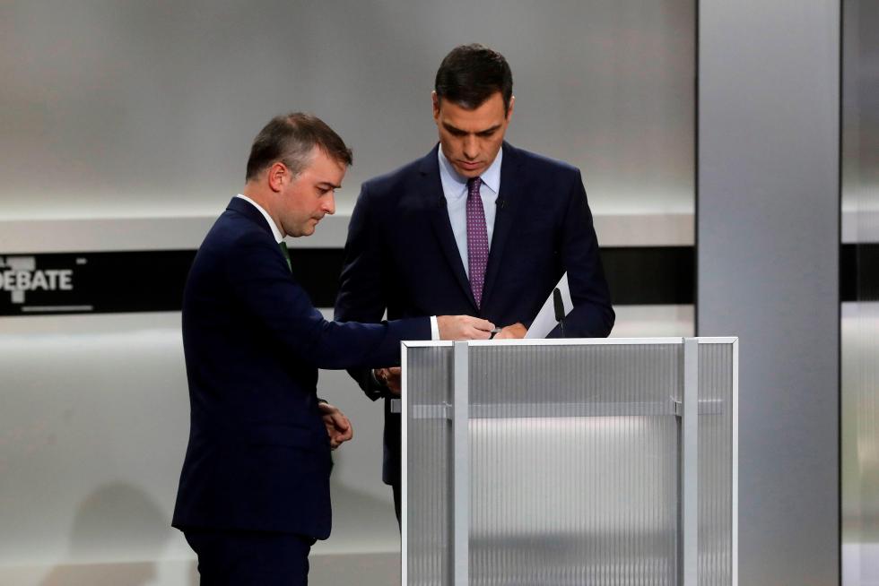 Los candidatos de los principales partidos, durante el debate