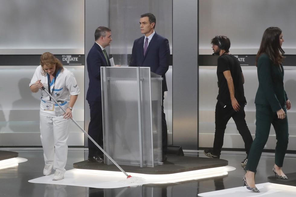 Los candidatos de los principales partidos, durante el debate