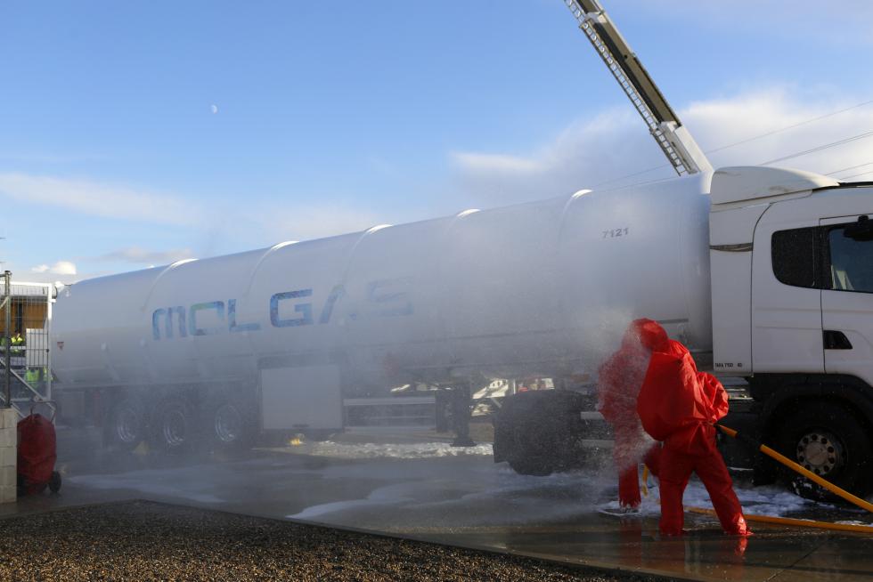 La intervención se ha llevado a cabo por varias dotaciones de Bomberos de Zaragoza.