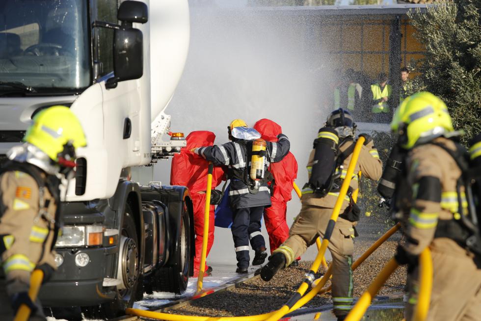 La intervención se ha llevado a cabo por varias dotaciones de Bomberos de Zaragoza.