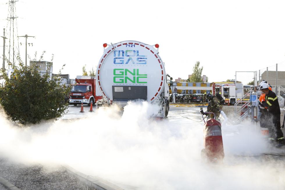 La intervención se ha llevado a cabo por varias dotaciones de Bomberos de Zaragoza.