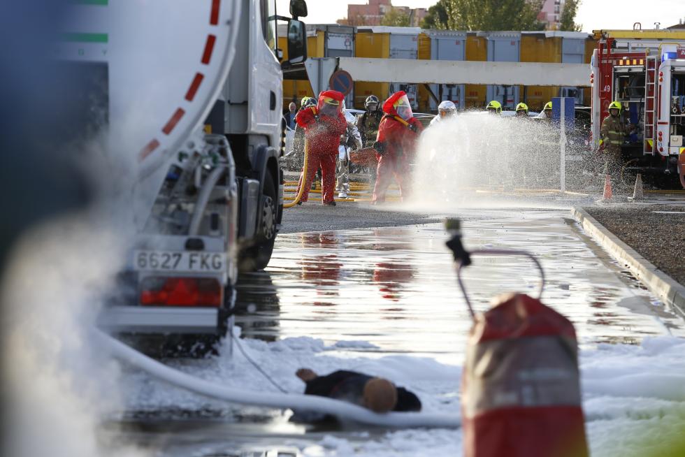 La intervención se ha llevado a cabo por varias dotaciones de Bomberos de Zaragoza.