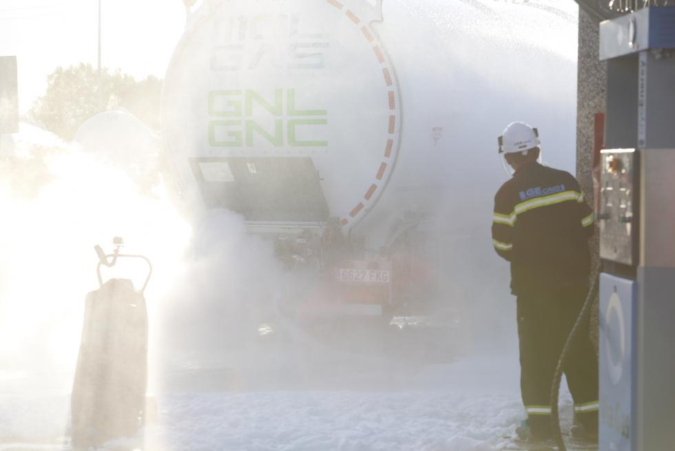La intervención se ha llevado a cabo por varias dotaciones de Bomberos de Zaragoza.