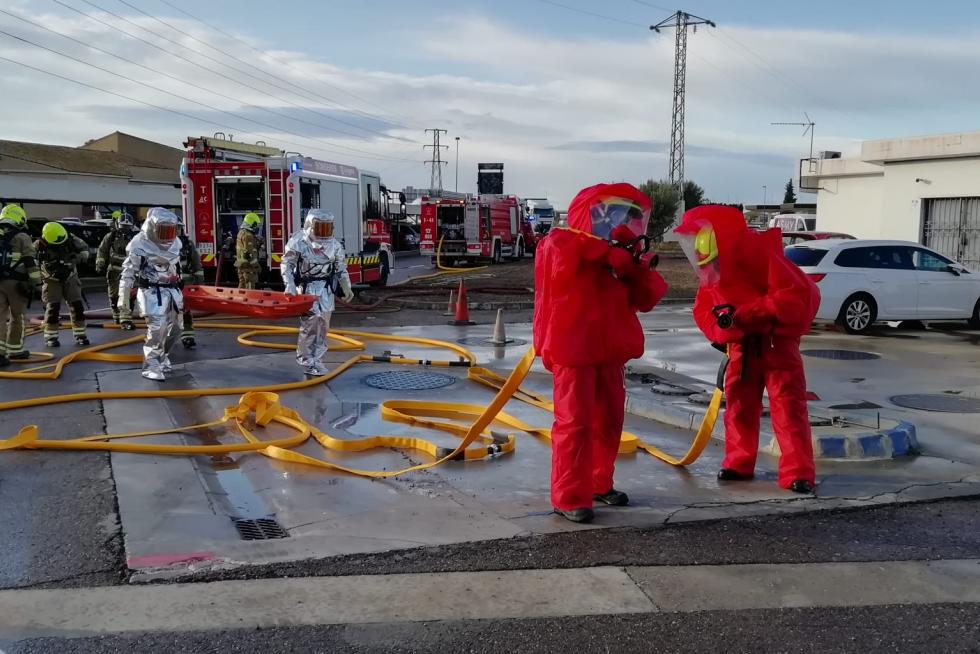 La intervención se ha llevado a cabo por varias dotaciones de Bomberos de Zaragoza