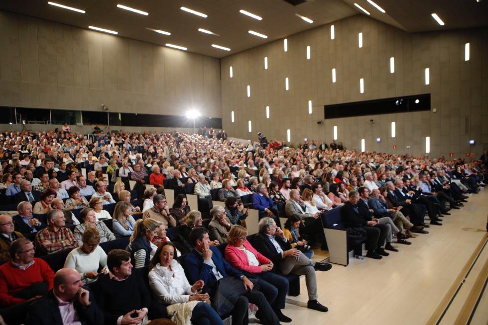 Mitin del candidato del PP Pablo Casado en Zaragoza