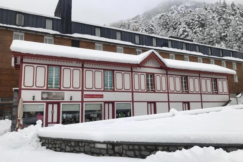 Primera gran nevada del otoño en el Pirineo.