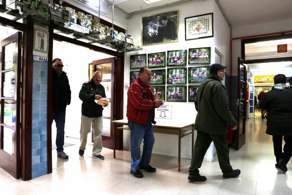 Votaciones en el Colegio Hermanos Marx de Zaragoza.